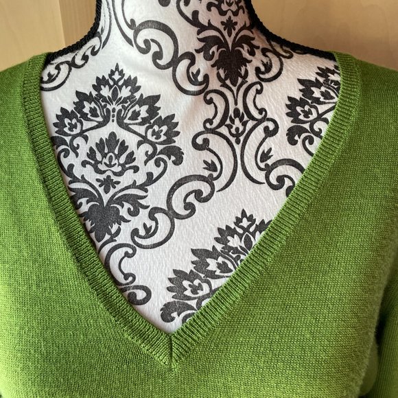 Ann Taylor Merino-blend Green Sweater, Size L - Picture 3 of 5